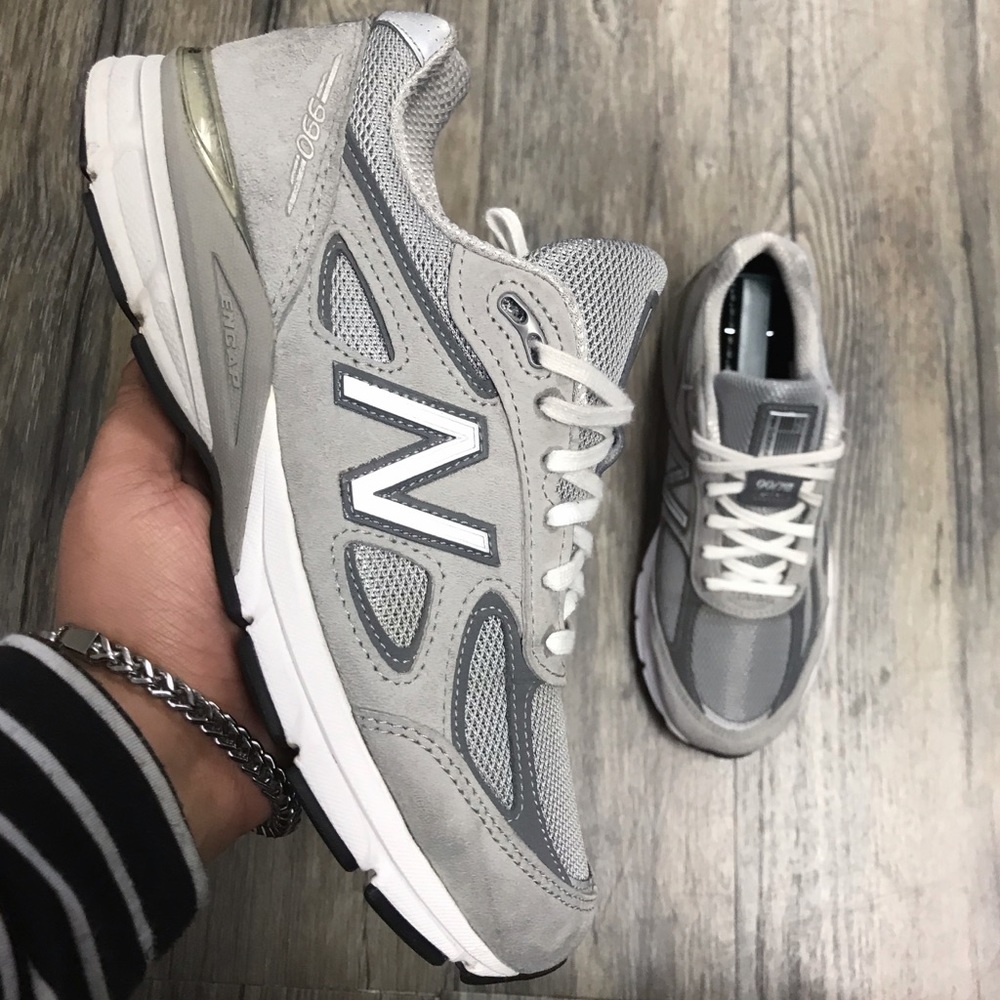 New Balance 990 v4 Leather size 8 B MADE IN USA